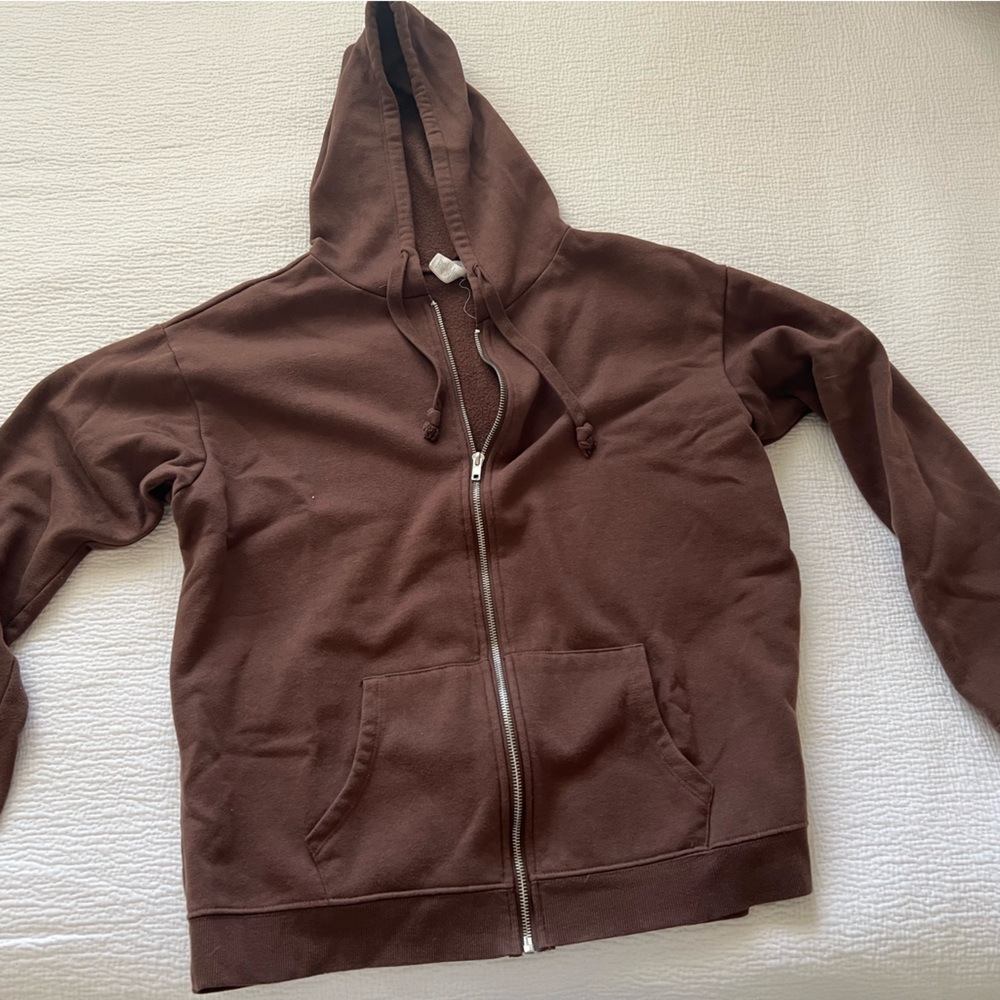 Tilly’s oversized zip up